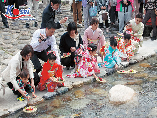 lễ hội hinamatsuri truyền thống