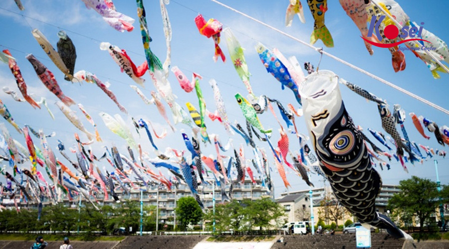 Ngạc nhiên ý nghĩa đặc biệt của cá chép Koi cúng Ông Công Ông Táo ở Nhật Bản