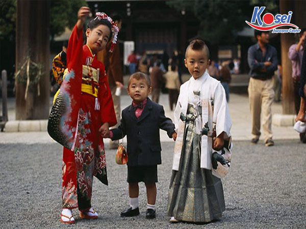 Lễ hội nổi tiếng "bảy - năm - ba" ở Nhật Bản dành cho trẻ em